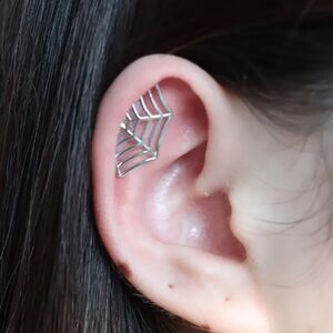 Spider web cartilage helix earring